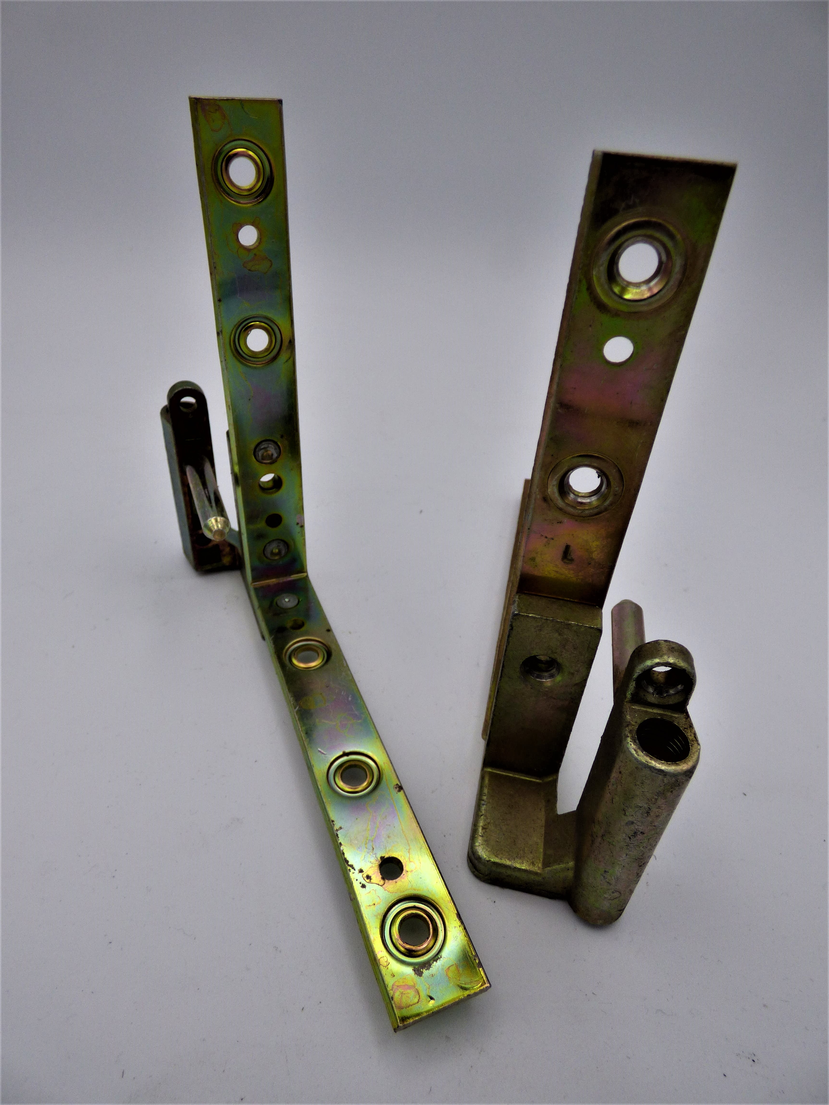 Siegenia Falzeckband 12-2D 130kg links gelb-vz. 17...20 L